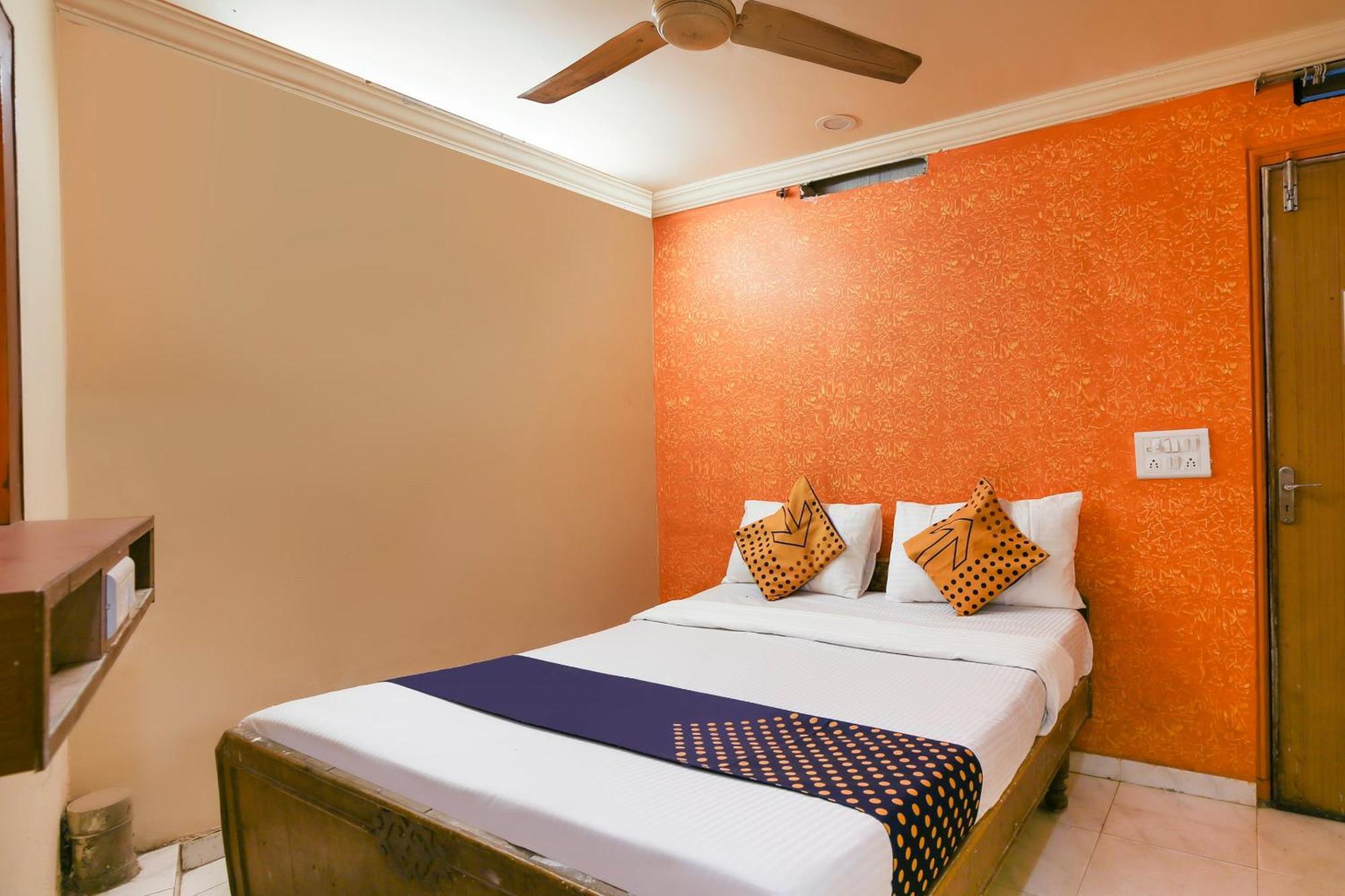 Hotel O Super Guest House Ahmedabad Luaran gambar